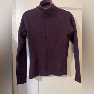 Women’s Mountain Hardware wool blend full zip sweater, plum, size M